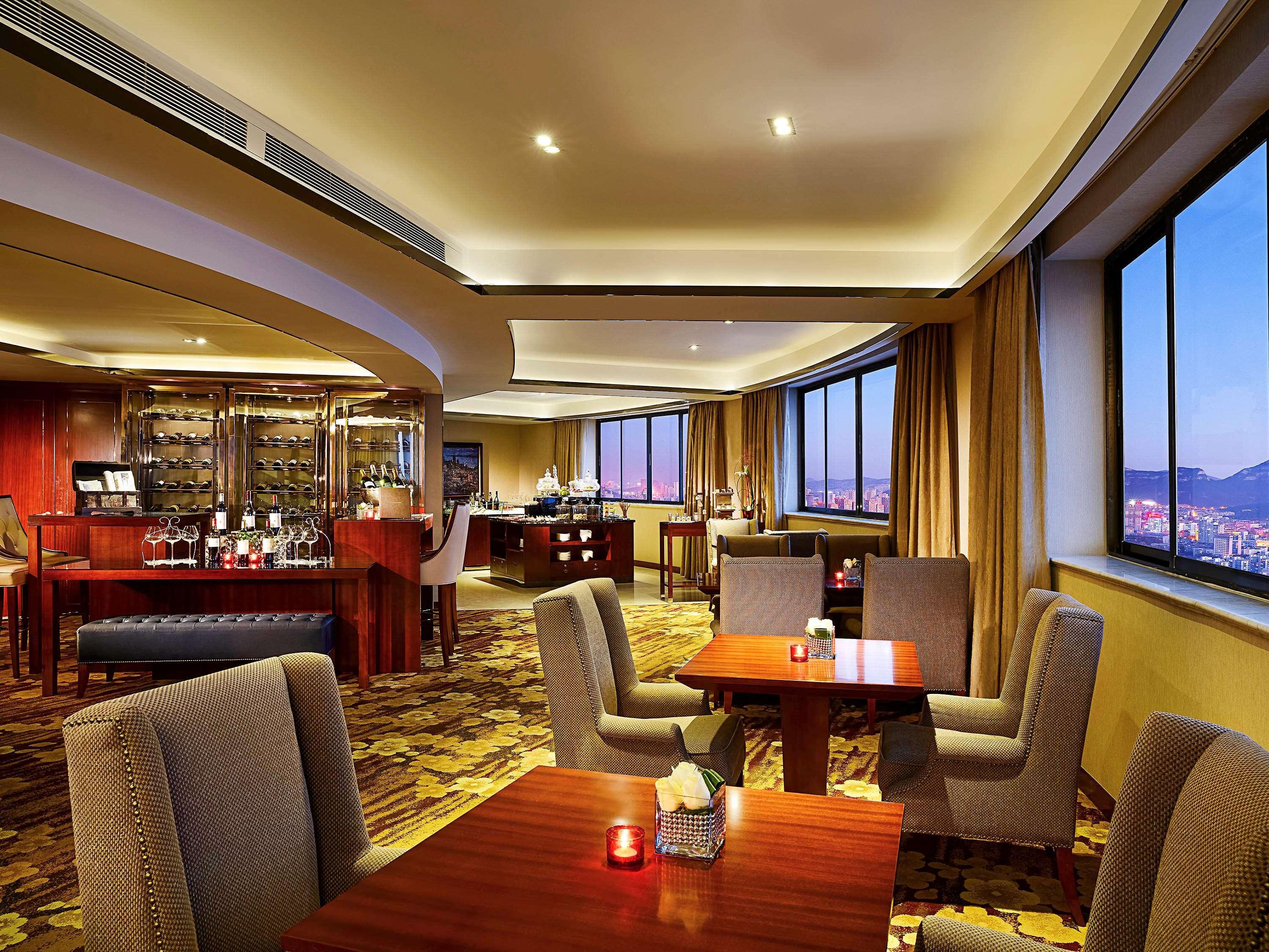 Enlux Hotel Цзинань Экстерьер фото