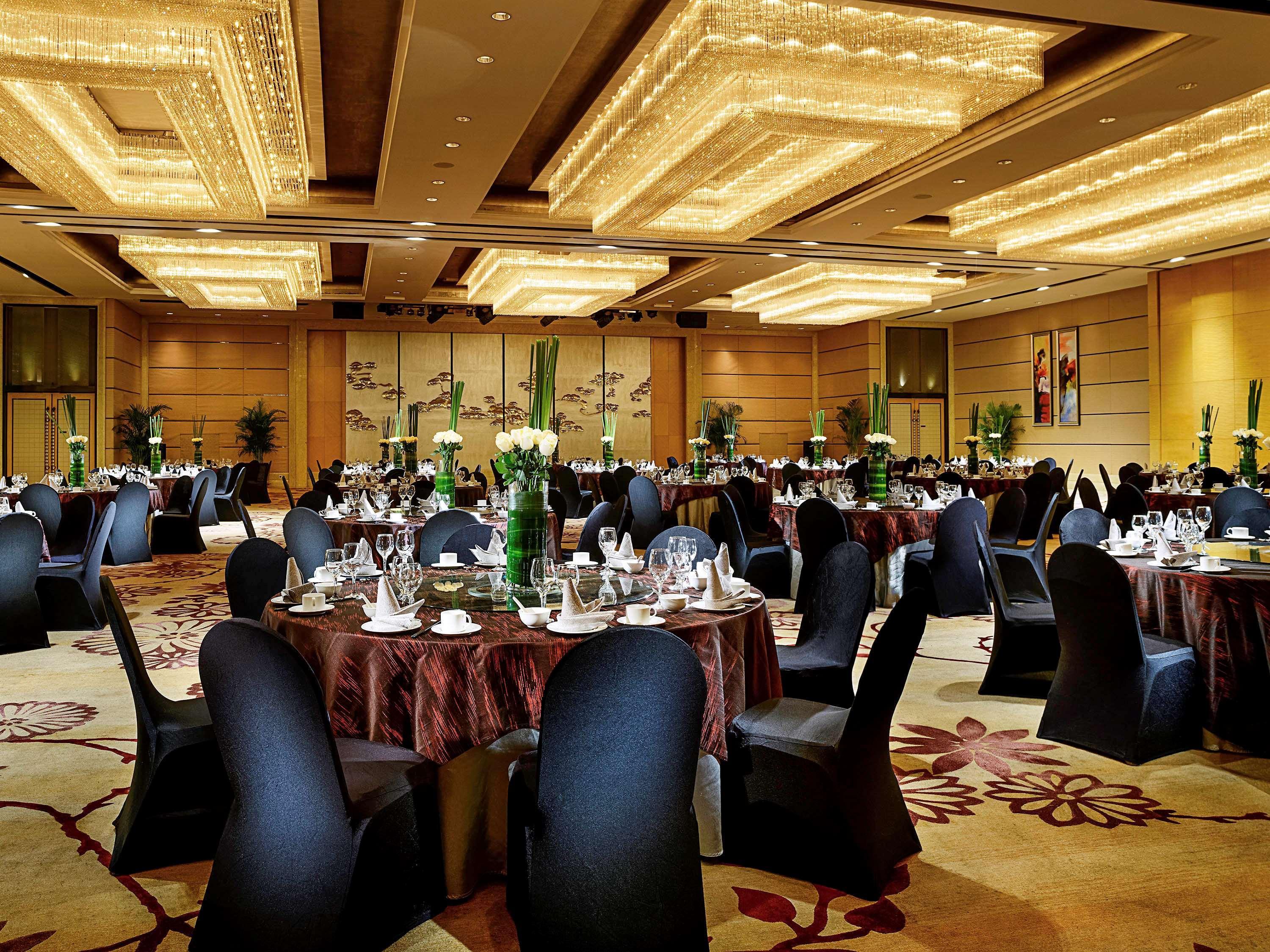 Enlux Hotel Цзинань Экстерьер фото