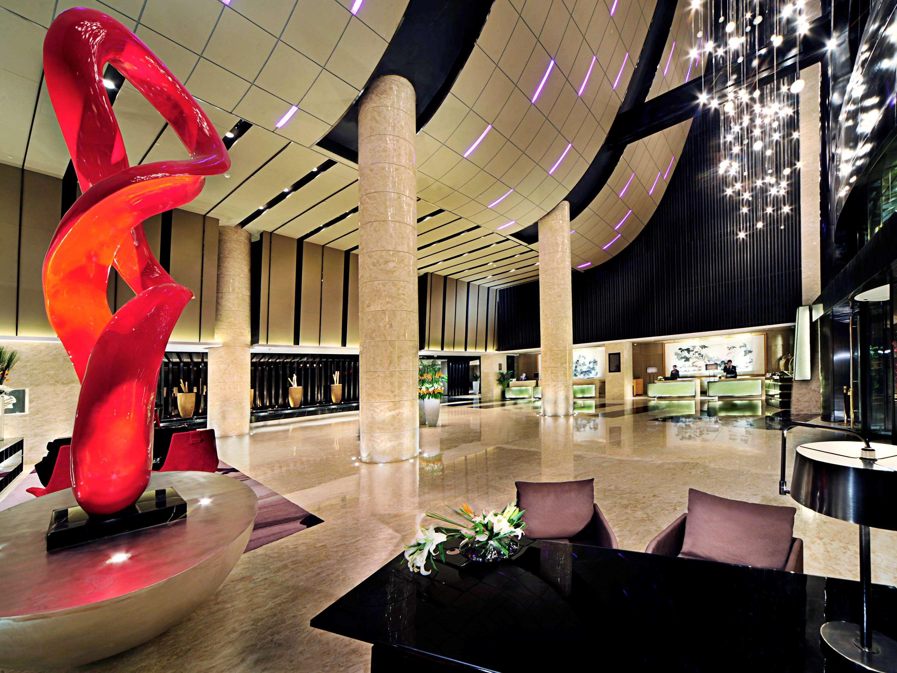 Enlux Hotel Цзинань Экстерьер фото