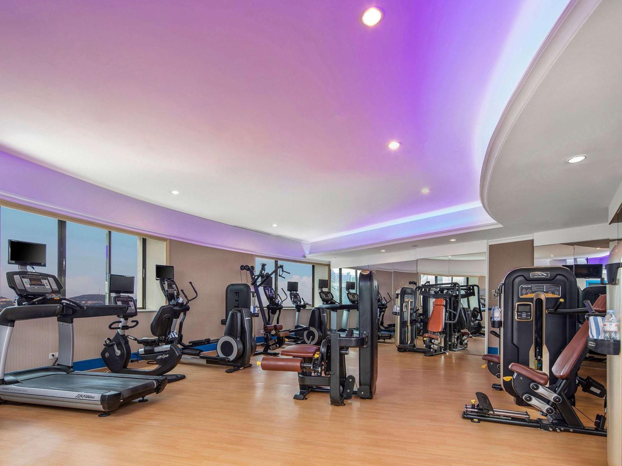 Enlux Hotel Цзинань Экстерьер фото
