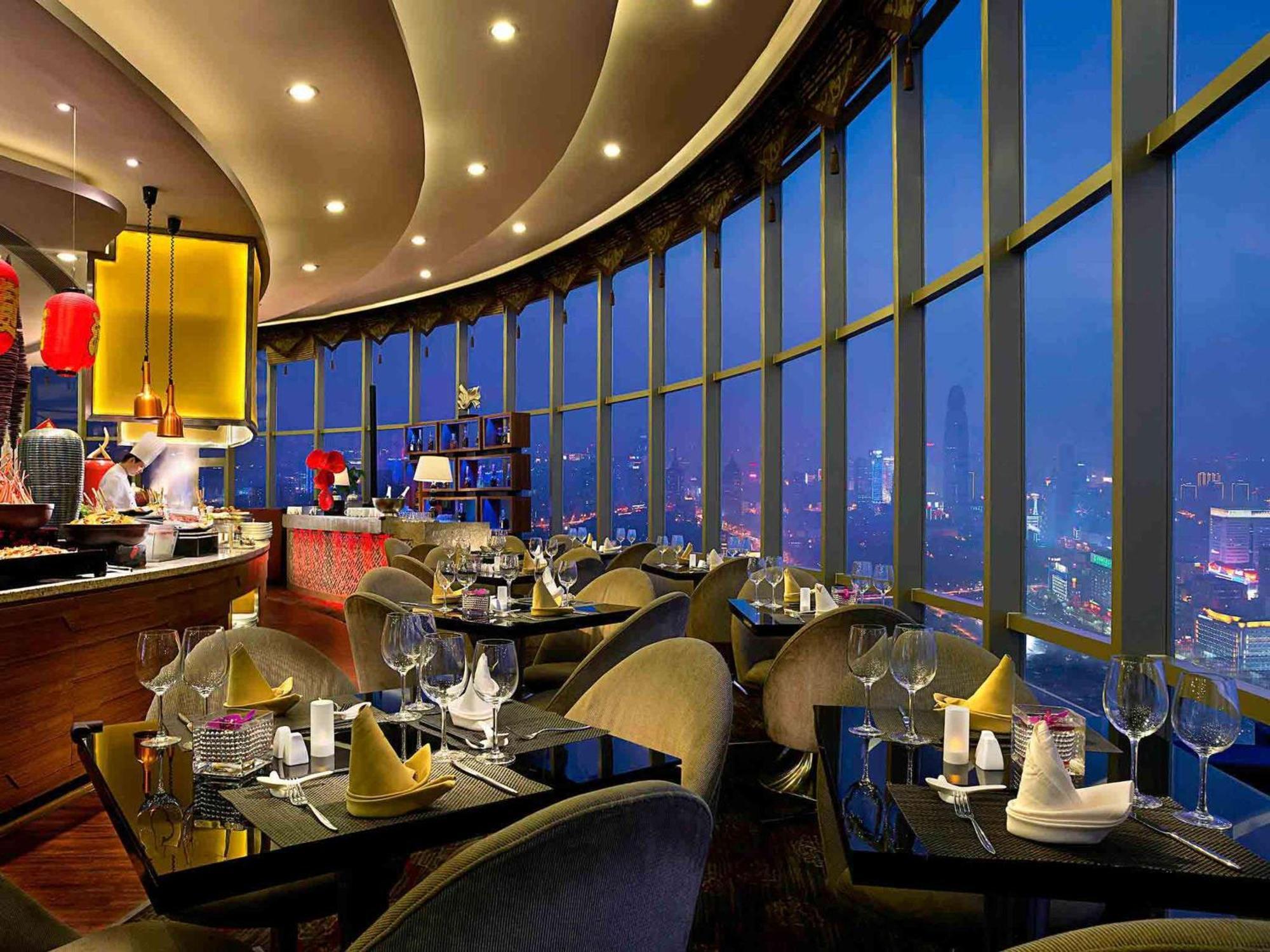 Enlux Hotel Цзинань Экстерьер фото